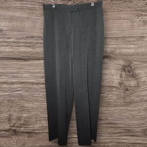 Womens Briggs New York Stretch Gray Short Pants Stylish & Comfortable Size 8